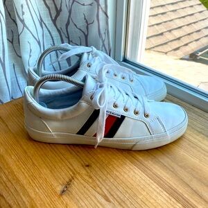 TOMMY HILFIGER Shoes 8.5